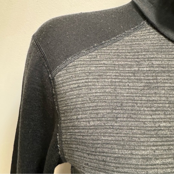 Icebreaker Merino Bodyfit 200 Long Sleeve 1/4 Zip Sweater Size Small Outdoor - Picture 4 of 12